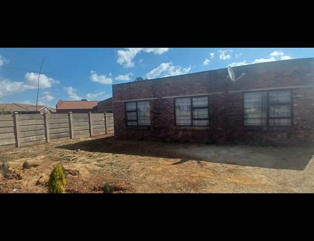 1,001M² VACANT LAND FOR SALE IN RIVERSDALE